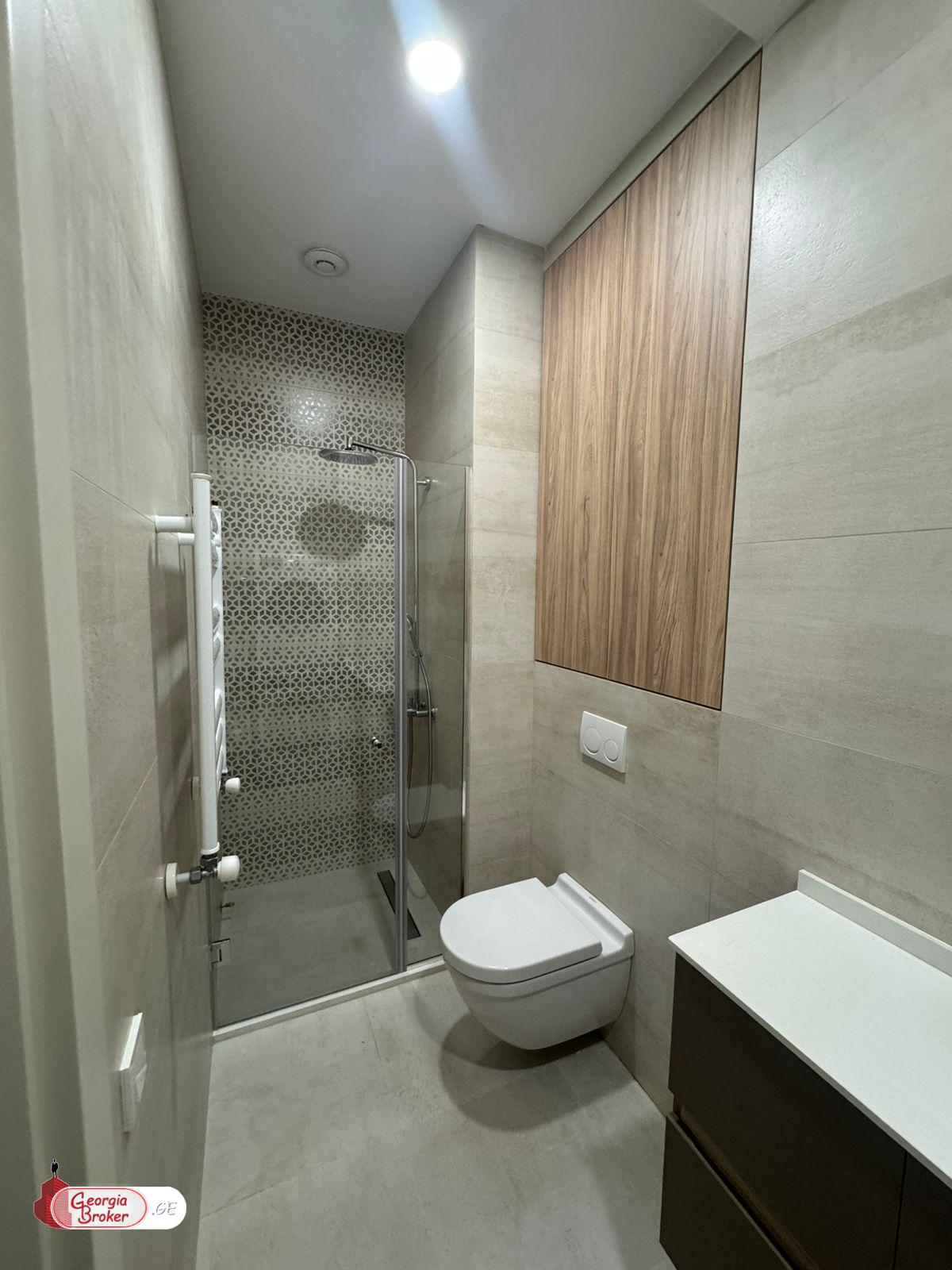 იყიდება ახალი გარემონტებული 2 ოთახიანი ბინა